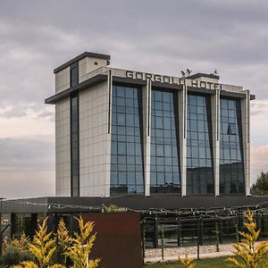 Goerguelue Hotel